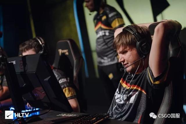 《荣耀同行》——荣耀萤火KOL六周年主题曲合唱