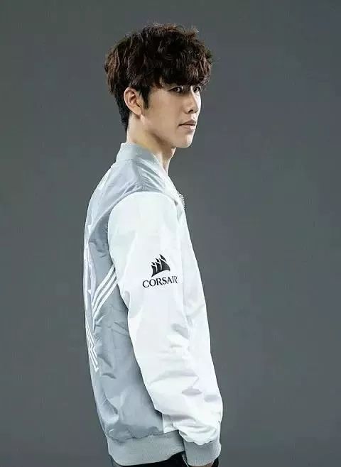 T1在抄LPL的打法？LCK解说表示：现在的第一联赛是LPL